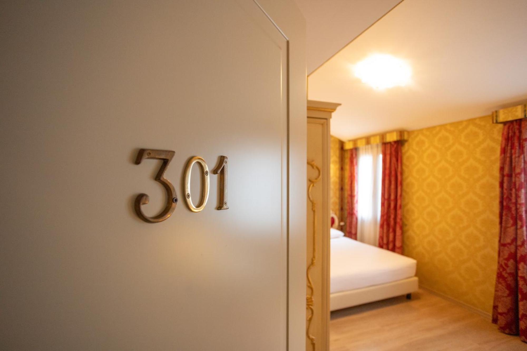 Duomo Boutique Hotel Chioggia Exterior photo