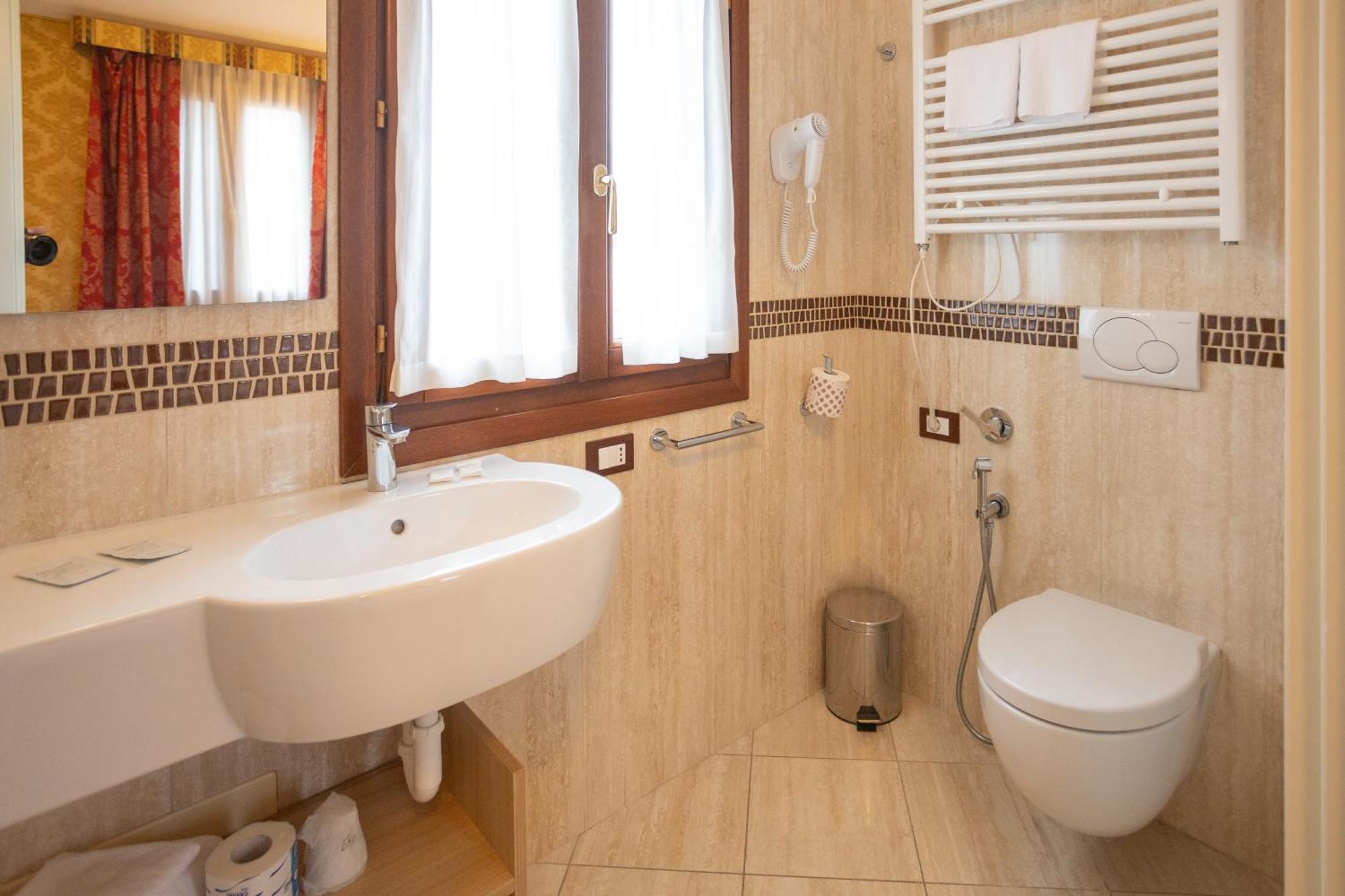 Duomo Boutique Hotel Chioggia Exterior photo
